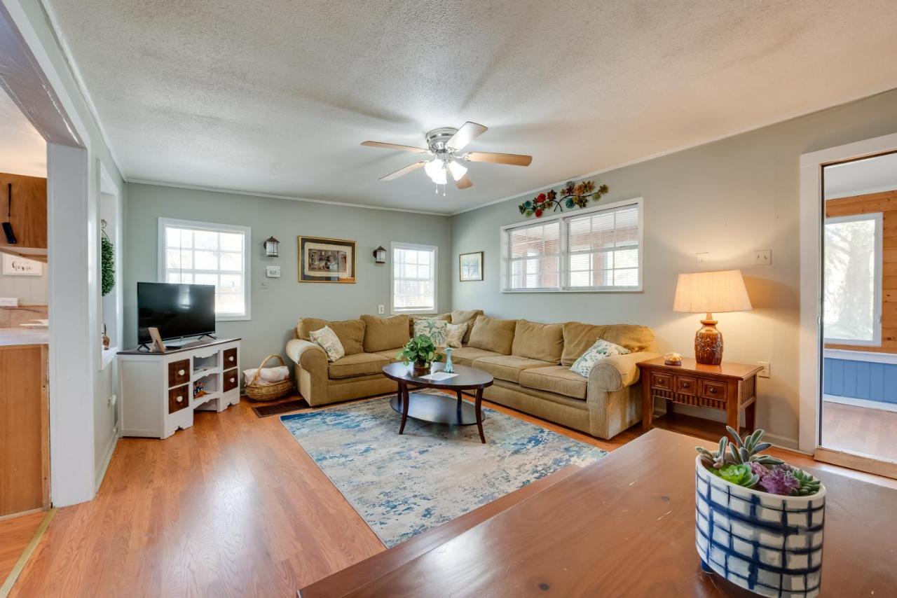 1 Mi to Fishing Pier Apalachicola Bay Getaway! - B&B