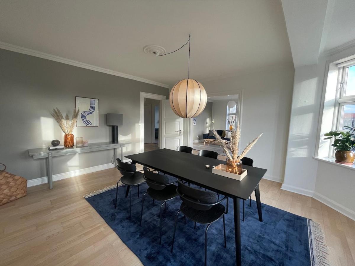 Modern Scandinavian Apartment in Viborg Centre - B&B