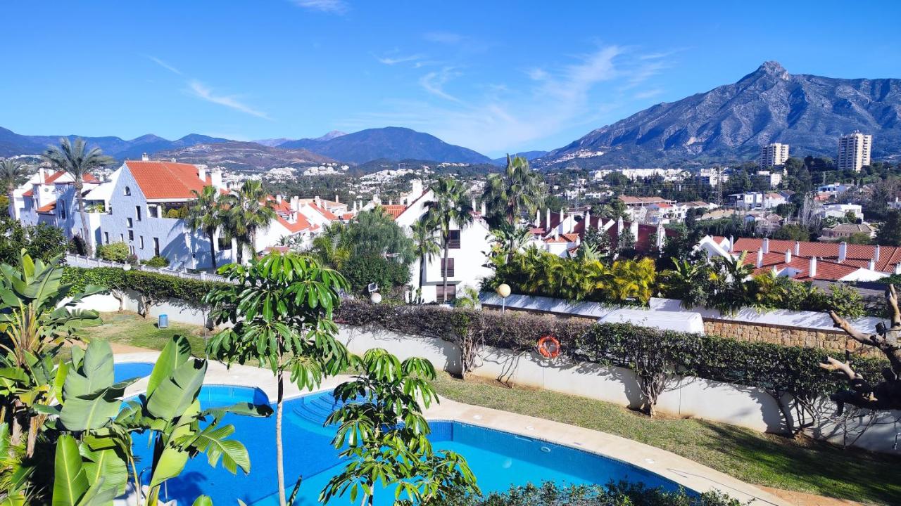 Stunning views Senorio de Aloha - Chambres d’hôtes Marbella