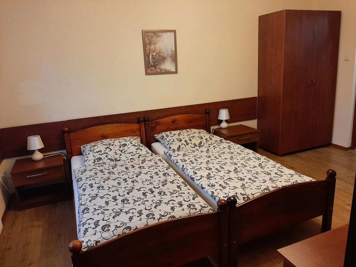 Deluxe Double Room with Shower