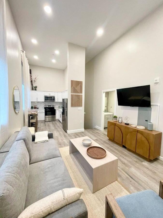 Central 2BR Near Yale WiFi, Parking with Washer and Dryer - B&B