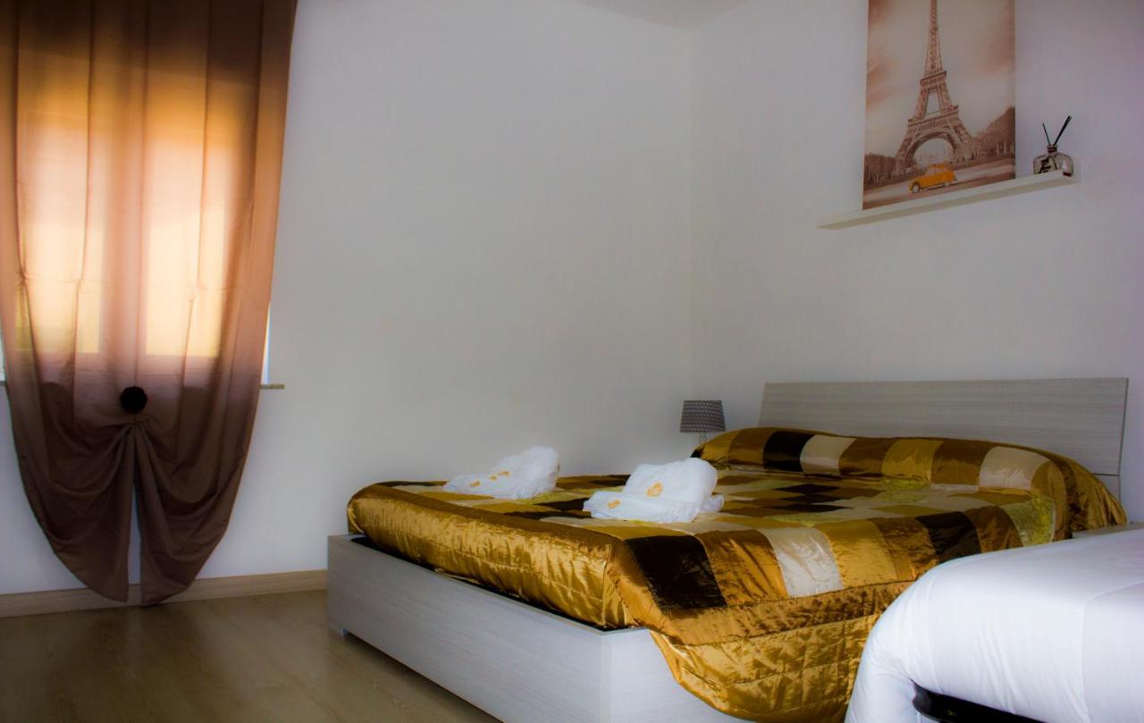 Triple Room with Shared Bathroom