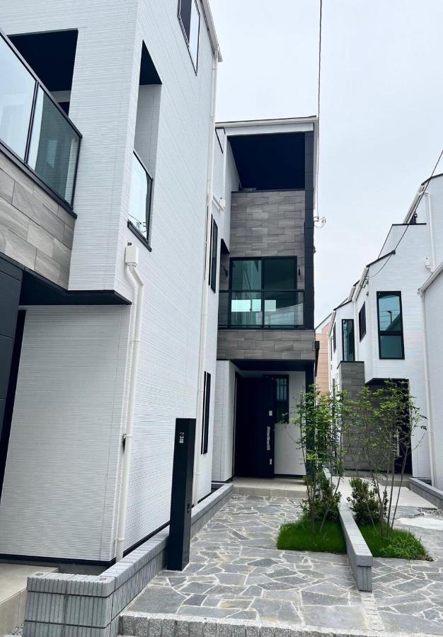 A newly built house a 4 minute walk from the station, Free parking & Let's enjoy the night view together! - Chambres d'hôtes Tokyo