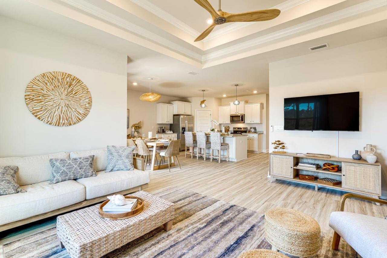 Walk to the Beach Stylish Home in Port St Joe! - Chambres d’hôtes Saint Joe Beach