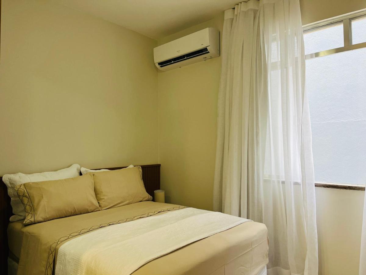 207 VENDAVAL - Flat 1 Quadra Praia do Forte com AC e Wifi - B&B