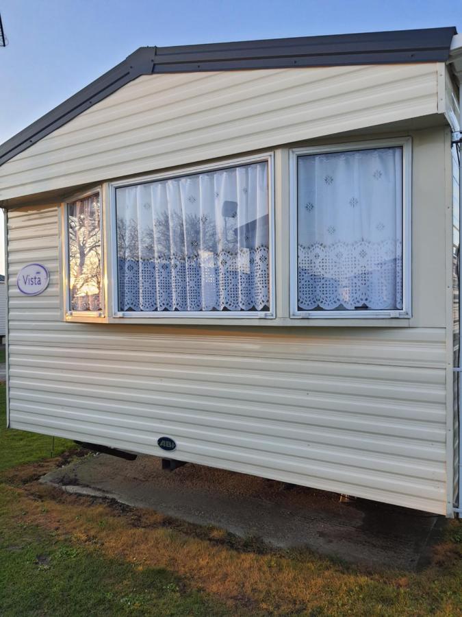 Buxton's Holiday Home - 'Park Holiday's' complex - St Osyth - Clacton-on-Sea - Ferienwohnung