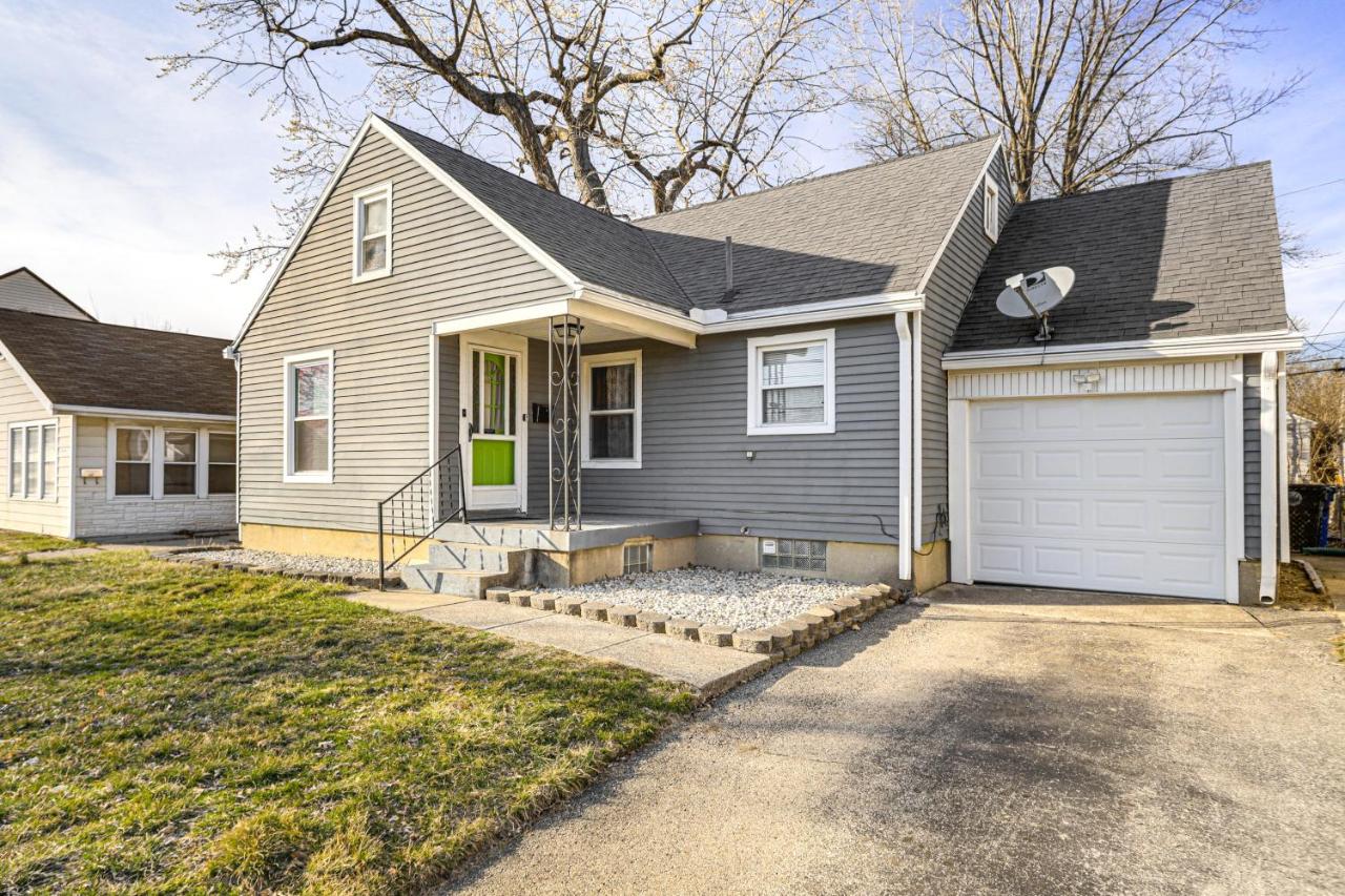 2 Mi to UD Pet-Friendly Home with Fenced Yard! - B&B Dayton