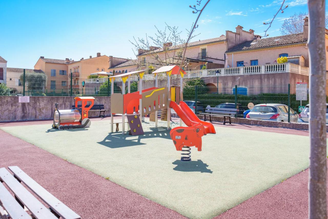 Le Cali, Terrase, Parking, Piscine, Clim - B&B