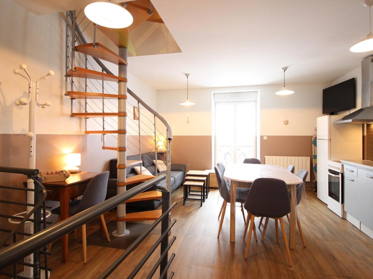 Triplex au 1er étage, 250 m des Thermes, proche commerces, WIFI, max. 6 pers., sans ascenseur - FR-1-415-107 - B&B