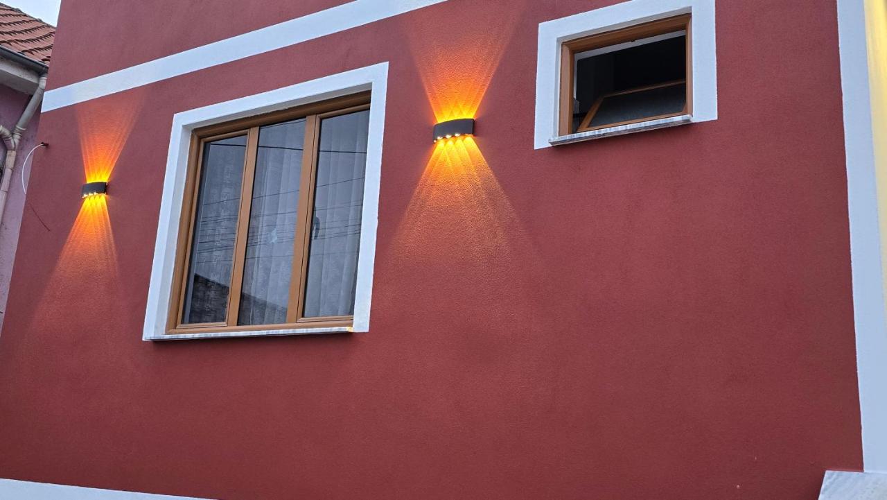 Guest House Pogradeci - B&B