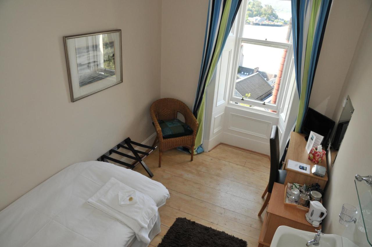 Invercloy Guest House - Bed and Breakfast