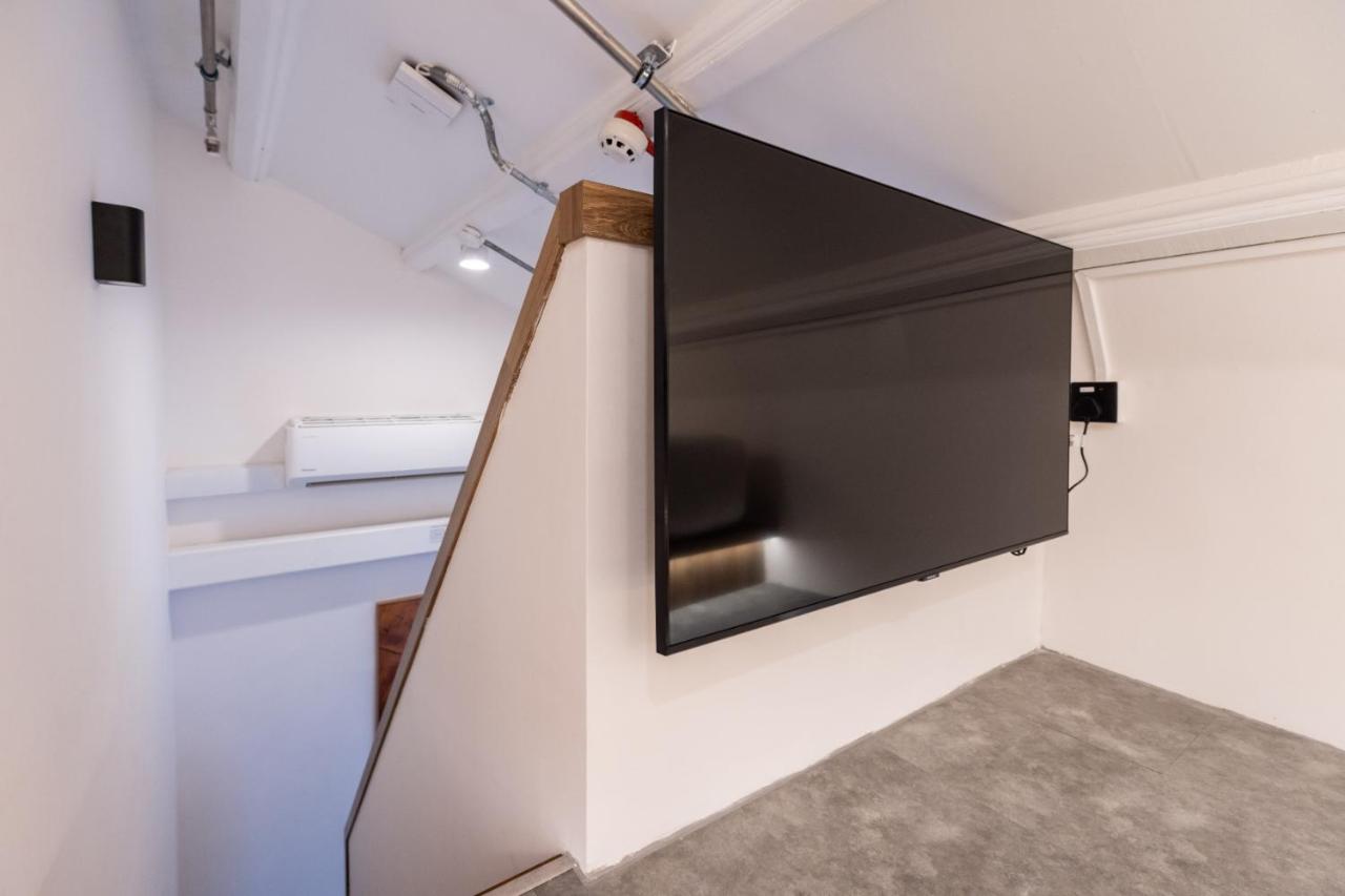 Loft No Window