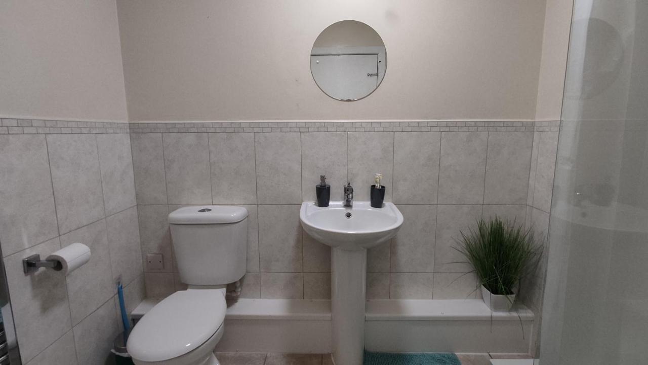 Modern Studio Flat in Wigan - Bed and Breakfast Wigan