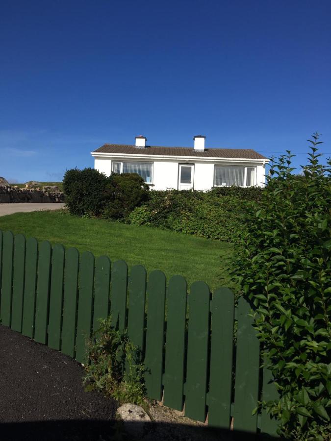 Beautiful Cottage with Mountain View at Beagh - B&B Ardara