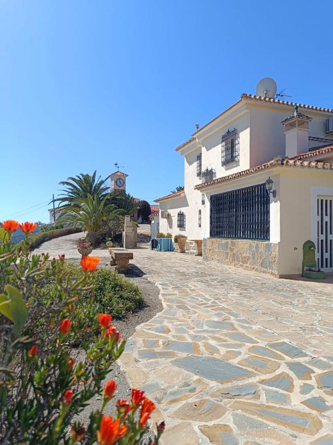 Finca Montebello Benajarafe - B&B