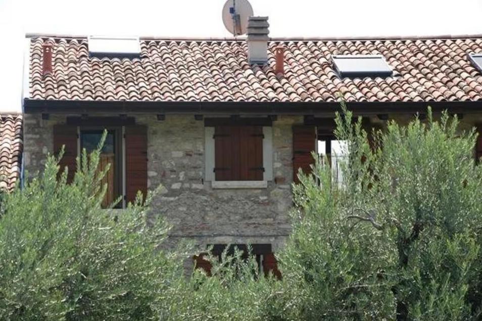 The Olive House, Garden and Pool - B&B