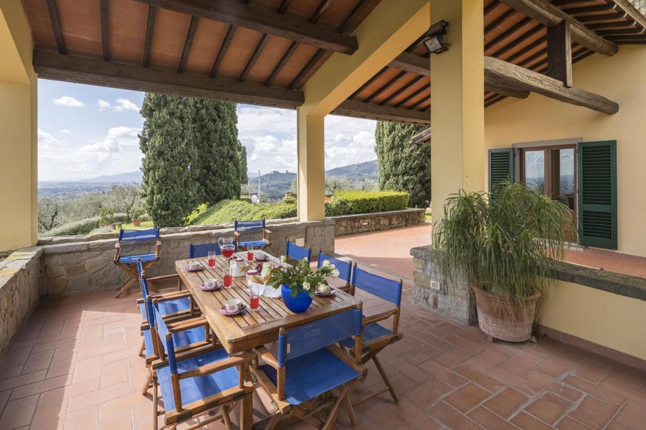 Villa Alessia, Pool Wellness And Nature Massa e Cozzile - B&B