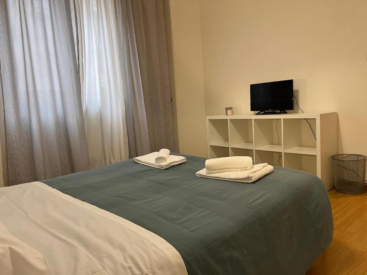 Politecnico - WiFi - Posto Auto Gratis by RD Domus - B&B Torino