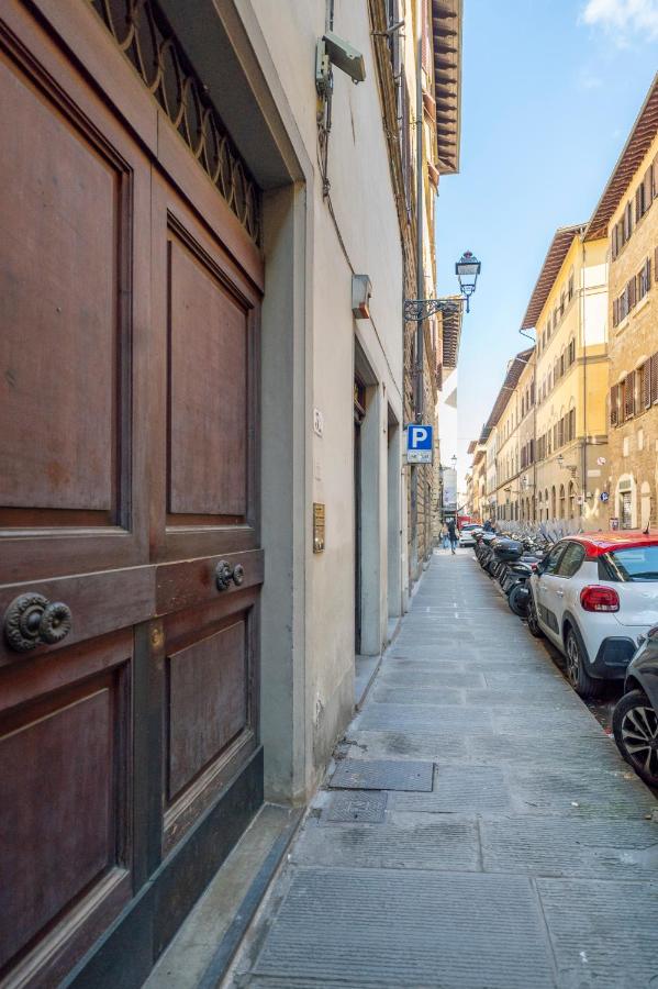 Suite Caravaggio con bagno privato nell'Oltrarno - B&B