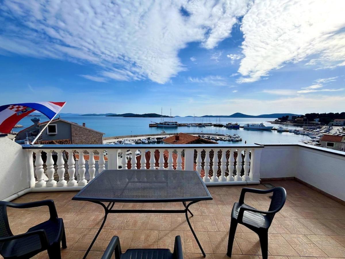 Villa Vista Sol Vodice Penthouse - Chambres d’hôtes Vodice