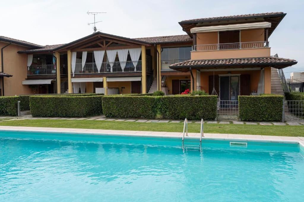 GARDA UN PO' Pool and Lake - Ferienwohnung Raffa