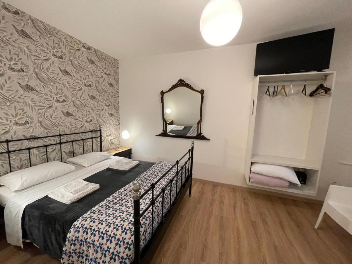 Dreibettzimmer