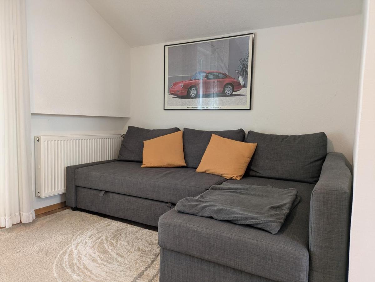 Apartment mit Balkon