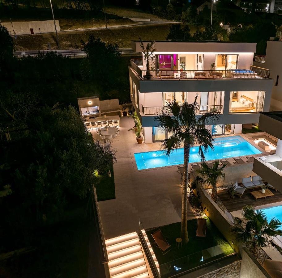 Villa con Piscina Privata