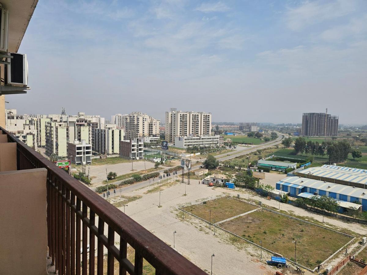 Ultra Luxury Cool Flat By Bliss Stay - B&B Ghagga