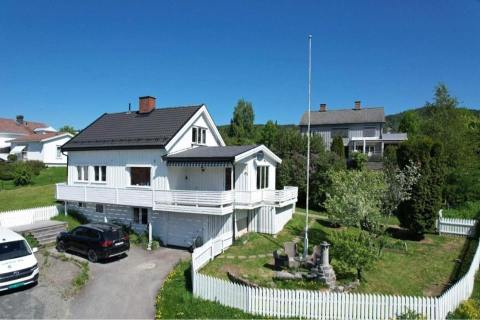Leilighet i under etasje - Ferienwohnung Lillehammer