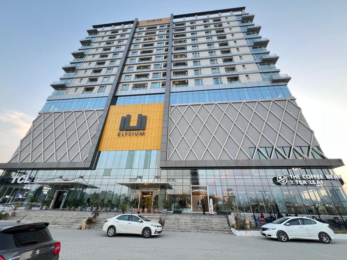 Sky Line Executive Apartments Facing Centaurus Mall Islamabad - Ferienwohnung