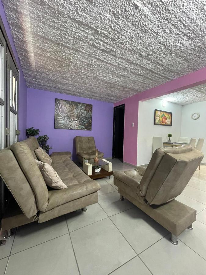 Apartamento cerca al aeropuerto Olaya herrera - Chambres d’hôtes Medellín