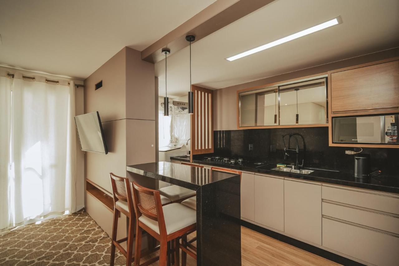 Apartamento moderno na Pedra Branca - Chambres d’hôtes