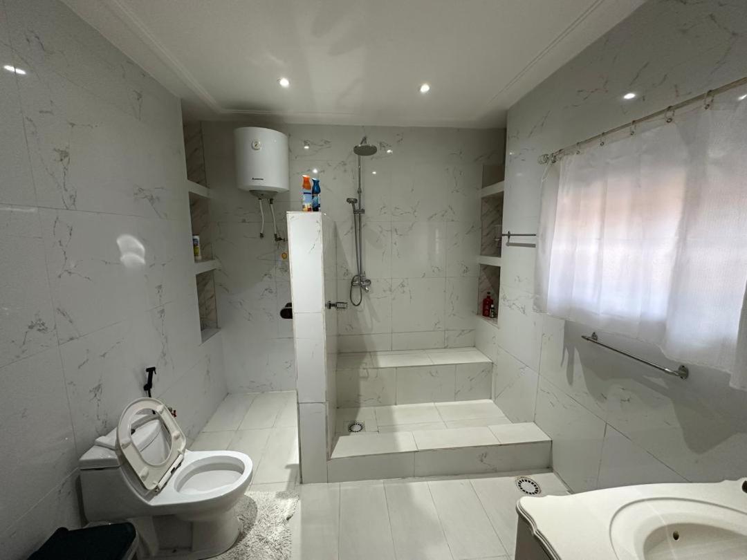 DLT Luxury Villa - 4 Bedrooms - B&B