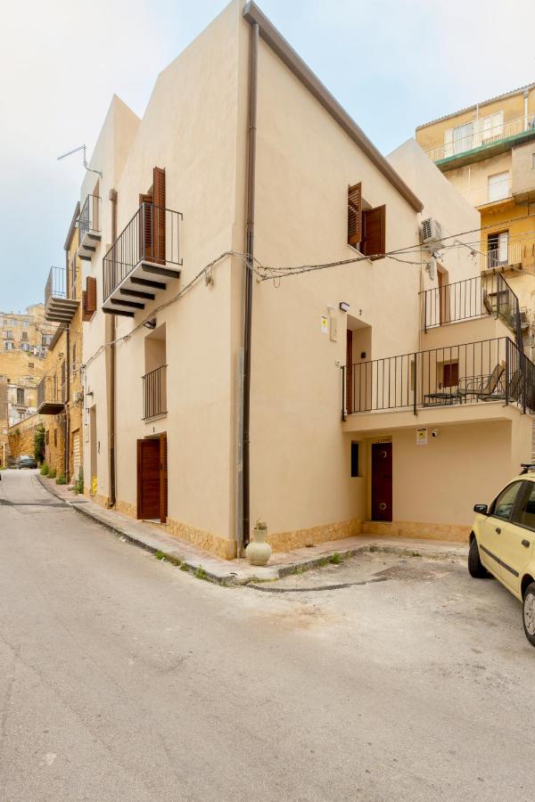 La carbonaia rooms in Agrigento - Ferienwohnung Agrigent