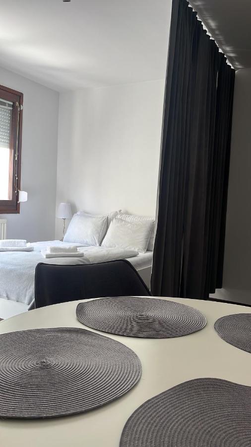 Citynah und Komfortabel Wohnen direkt beim HBF - B&B Vienna
