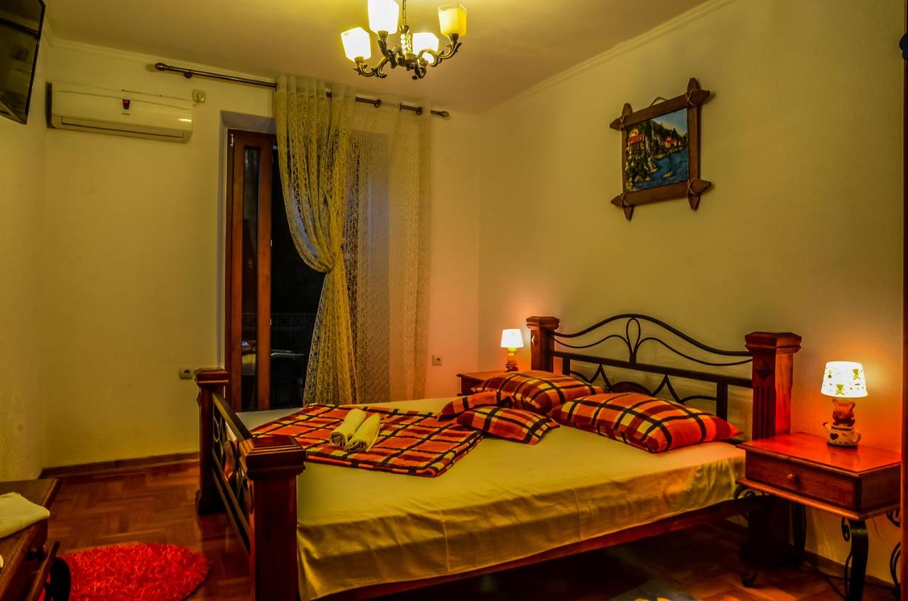 Double Room with Balcony and Sea View