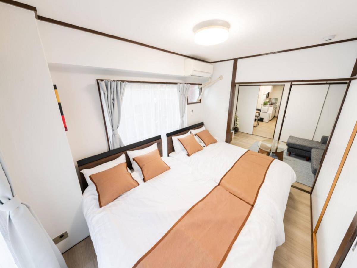 One-Bedroom Standard Apartment