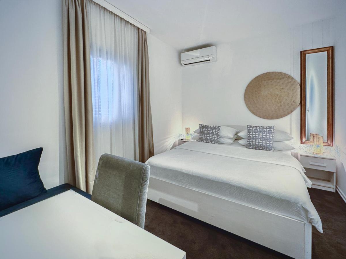 Standard Suite