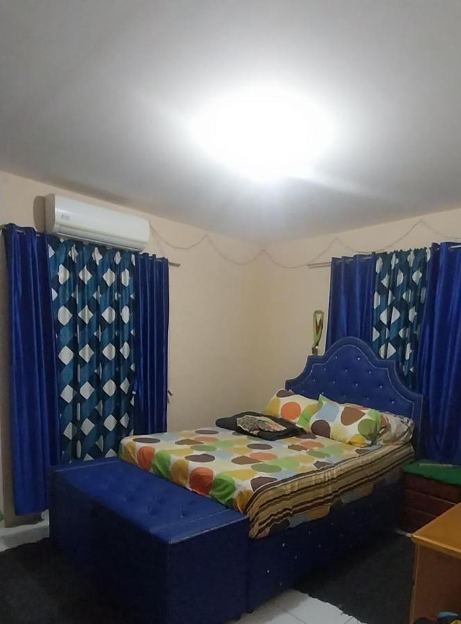 Charming Piarco Home with Garden View - B&B