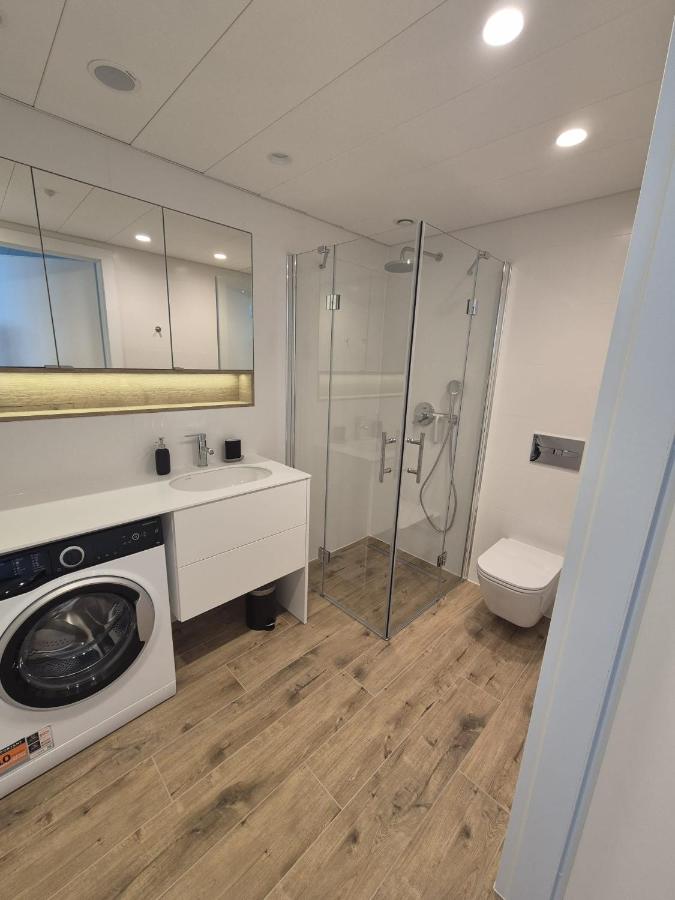 One-Bedroom Apartment with Sea View and Balcony