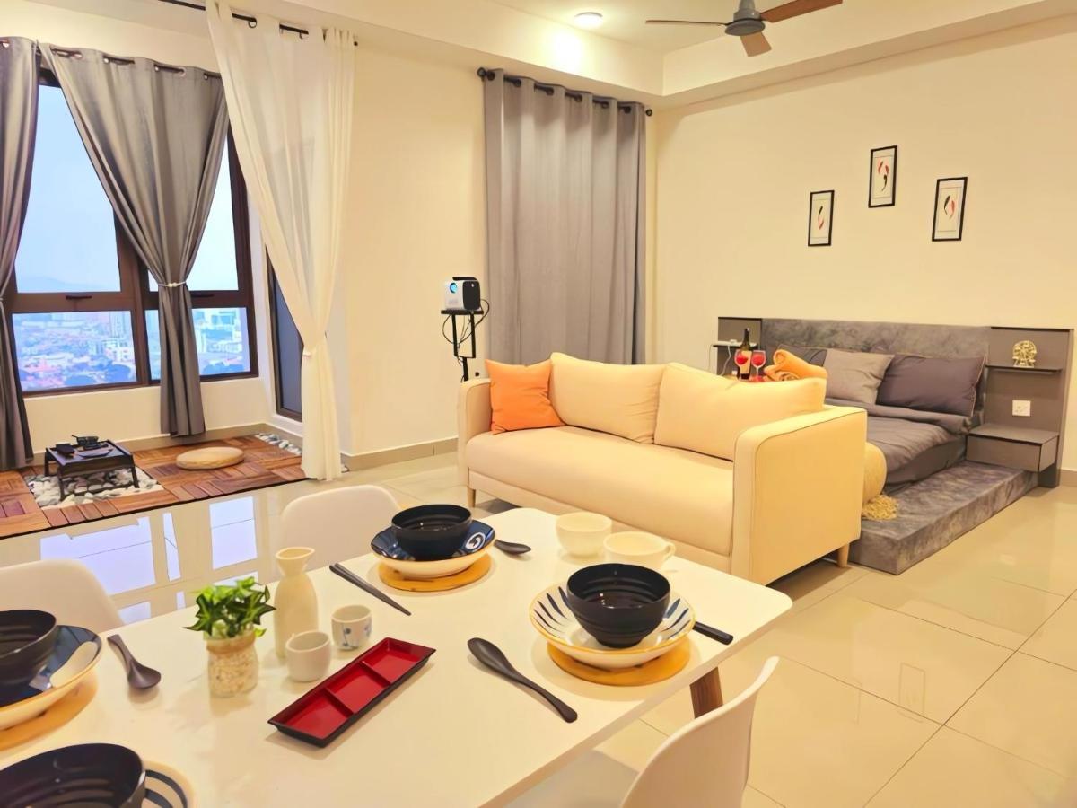 Quiet Cozy Studio (1 Queen + 1 Single Bed, Water Purifier and Projector TV screen)