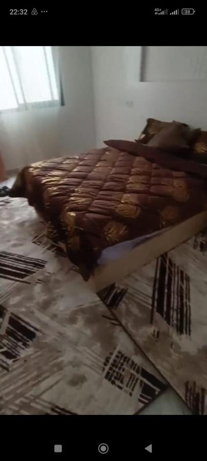 Appartamento con 2 Camere da Letto e Terrazza 