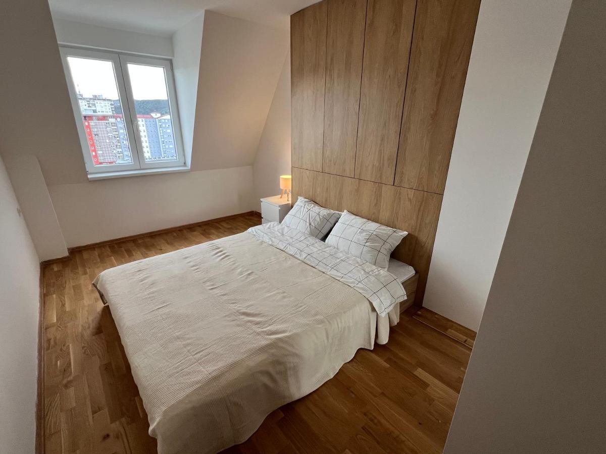 Apartment mit Balkon