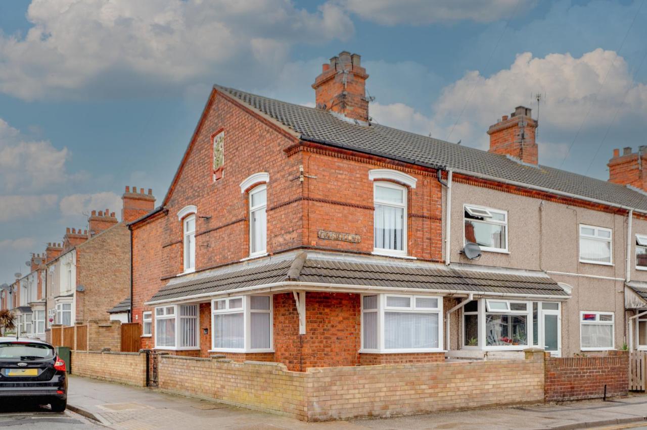 3-Bed Retreat with Free Parking and Long Stay Deals - B&B