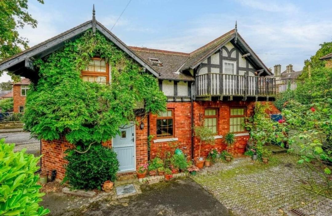 The Coach House, York - B&B