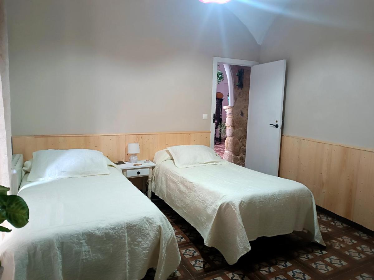 Twin Room with Private Bathroom