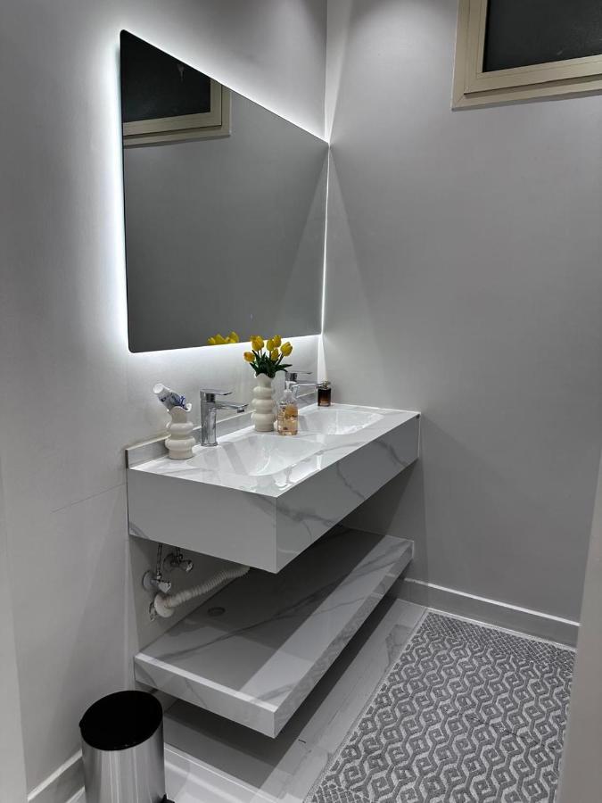 شقة غرفتين نوم وصالة اطلالة البطحاء - B&B