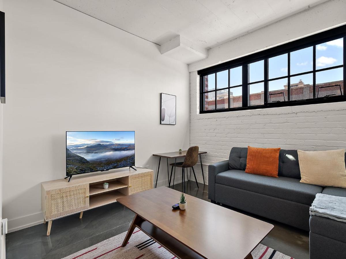 CozySuites NLG - Modern studio condo #27 - B&B