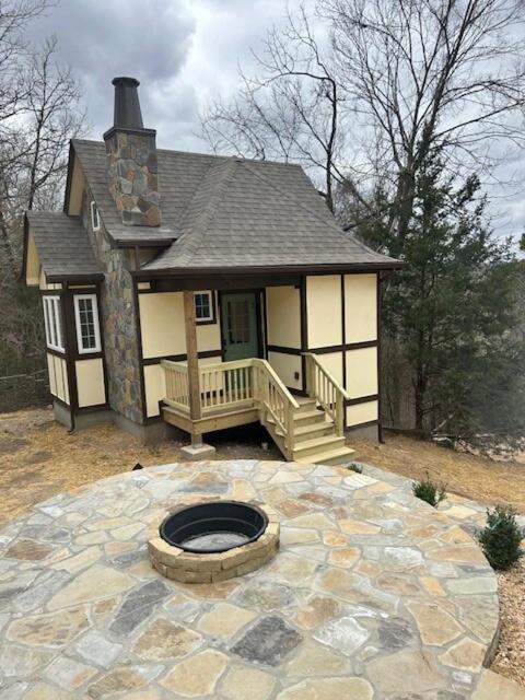Hearthstone Hideaway at Tudor Suites - B&B